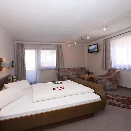 奥斯弗内尔豪弗公寓 贝旺